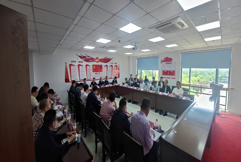 蘇魯皖小麥生產形勢考察團一行來集團公司參觀調研