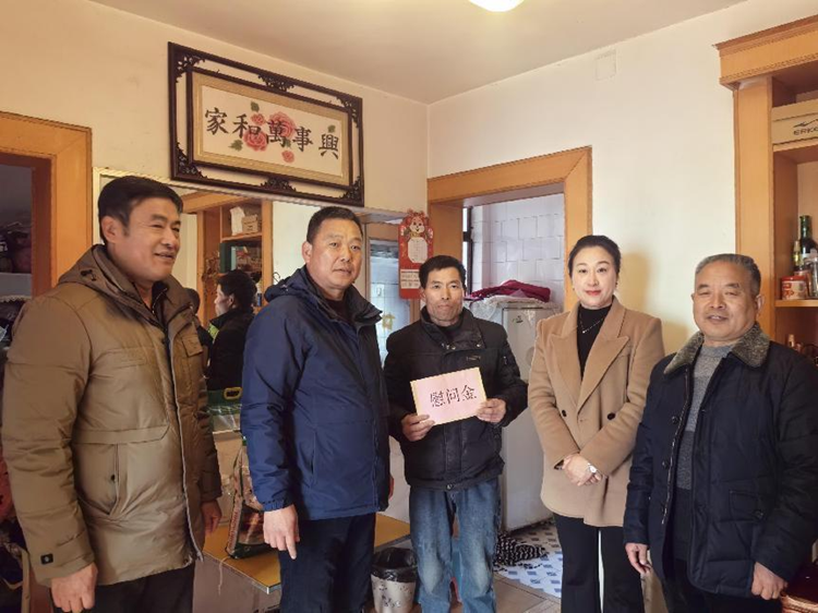 “新春送關(guān)懷 慰問暖人心”——淮糧集團開展走訪慰問活動